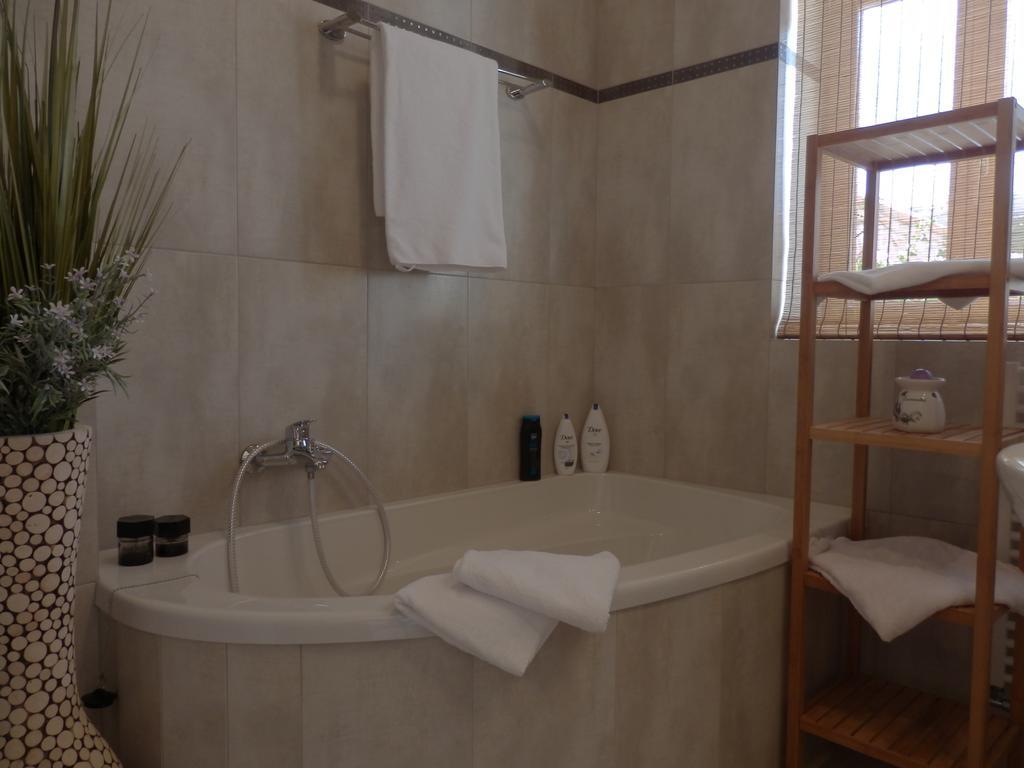 Penzion Marriot Трнава Номер фото
